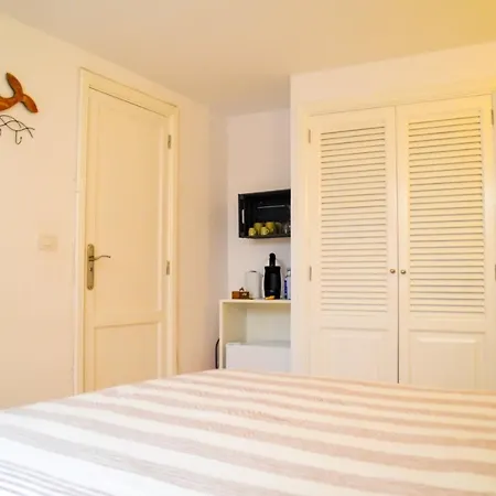 Couette-café Hotelito Rural Ga7colores Only Adult Montana Blanca