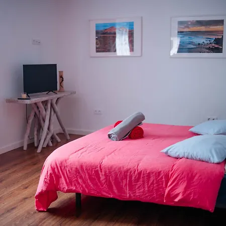 Hotelito Rural Ga7colores Only Adult Couette-café Montana Blanca